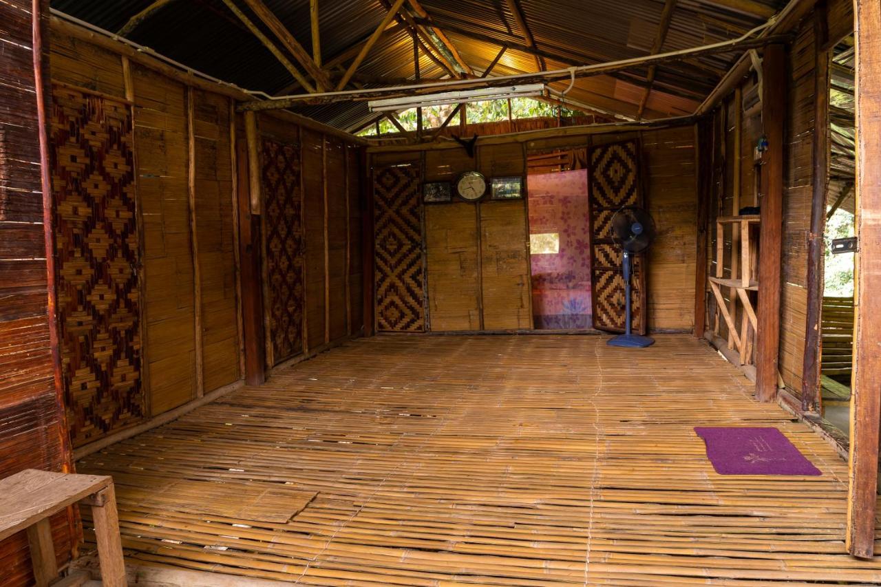 Rain Forest Inn Ringlet Extérieur photo