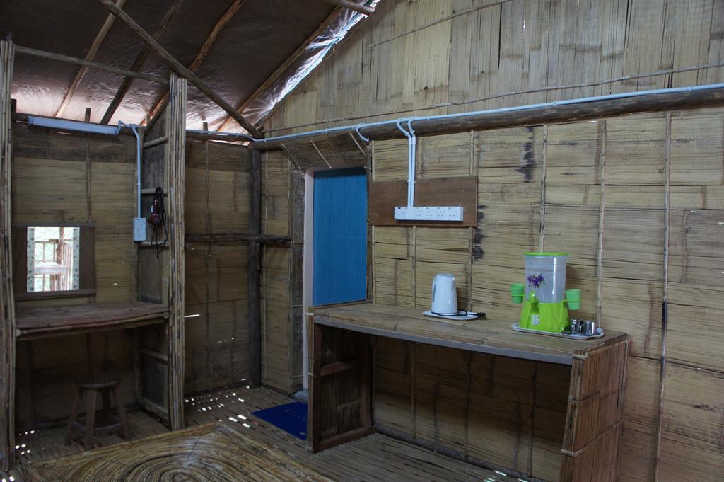 Rain Forest Inn Ringlet Extérieur photo