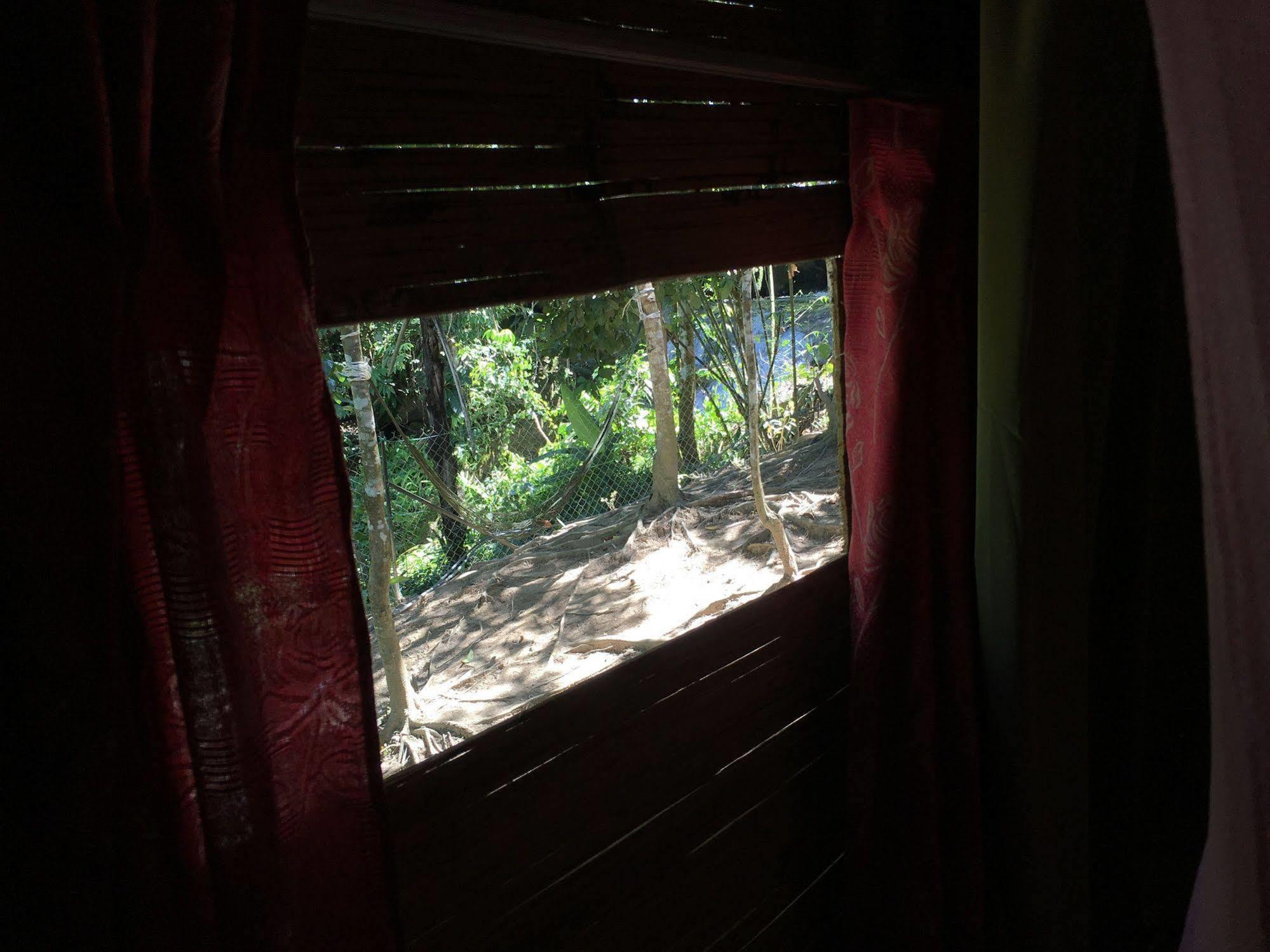 Rain Forest Inn Ringlet Extérieur photo