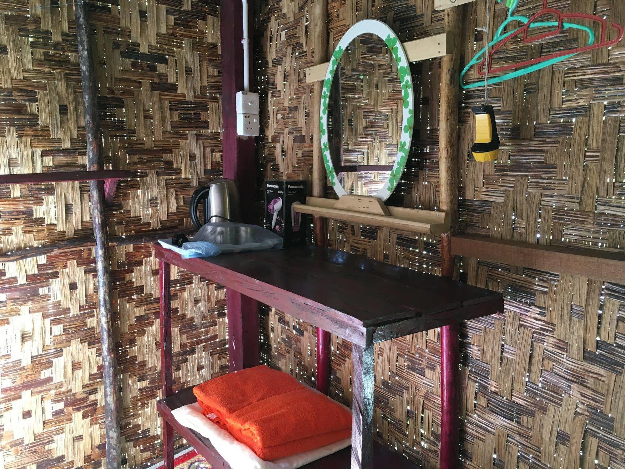 Rain Forest Inn Ringlet Extérieur photo